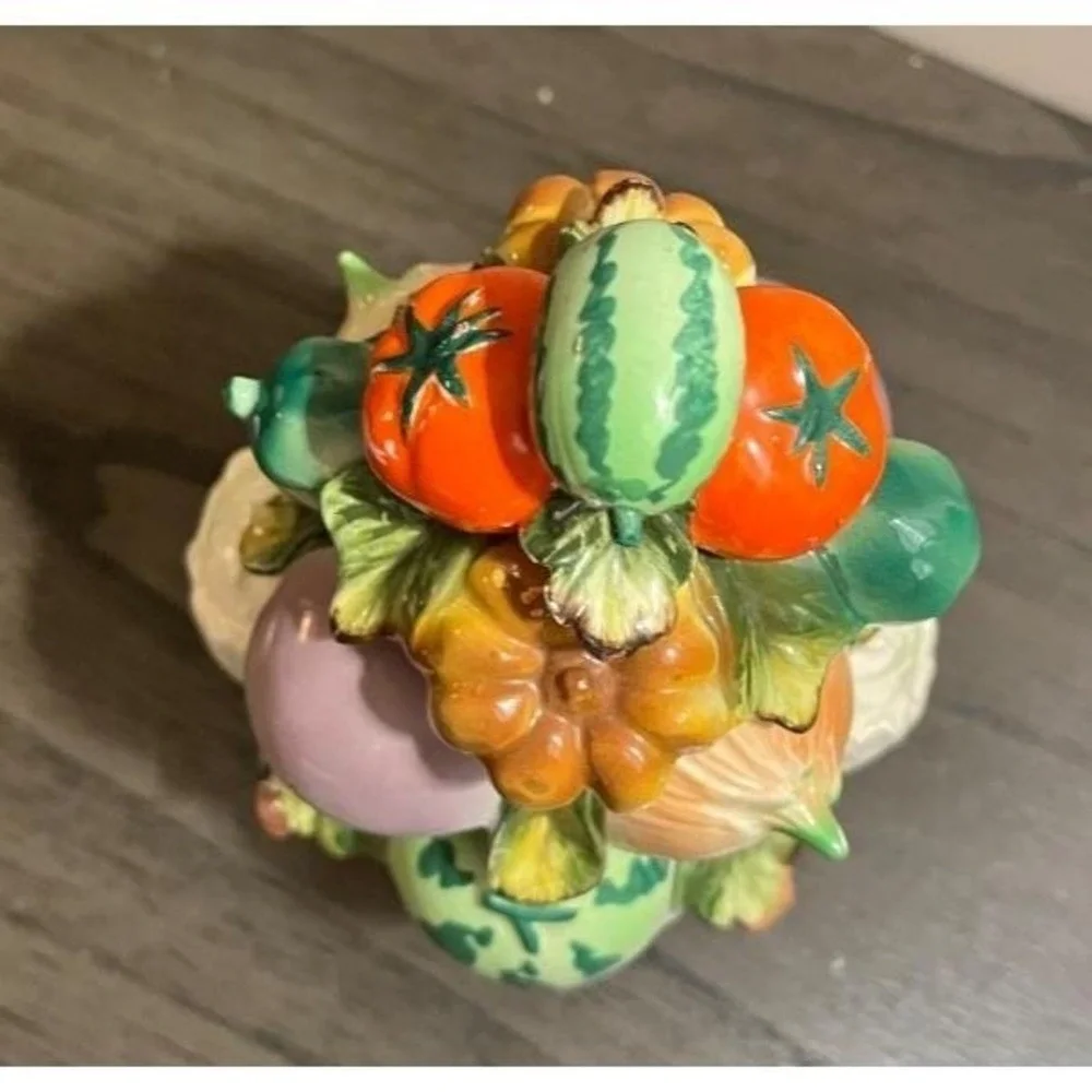 Vintage Italian Capodimonte Style Fruit Basket Centerpiece Figurine 7.5